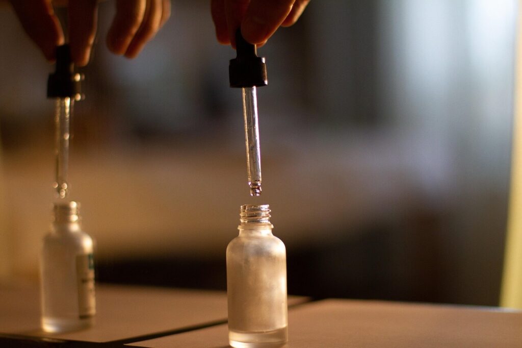 Pipettás aromaterápiás olaj – a Masszázs Varázs meglepő előnyeinek egyike